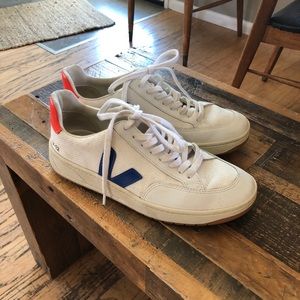 Veja sneakers V-12 size 9